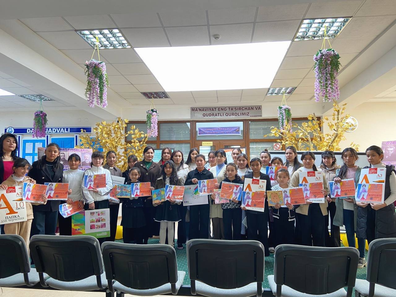 Shahrisabz shahar 20-son Bolalar musiqa va san’at maktabida “Kuz faslidan ilhomlanib” mavzusida Yosh dizaynerlar tanlovi o‘tkazildi.